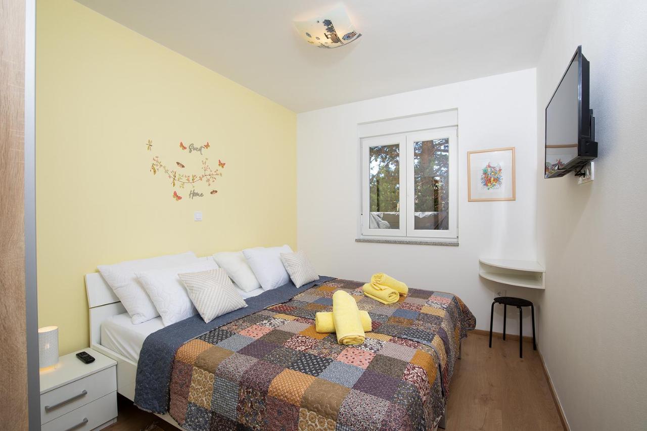 מדולין Apartment J&E מראה חיצוני תמונה
