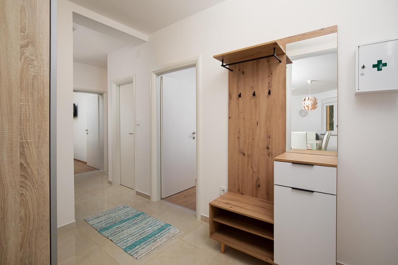 מדולין Apartment J&E מראה חיצוני תמונה