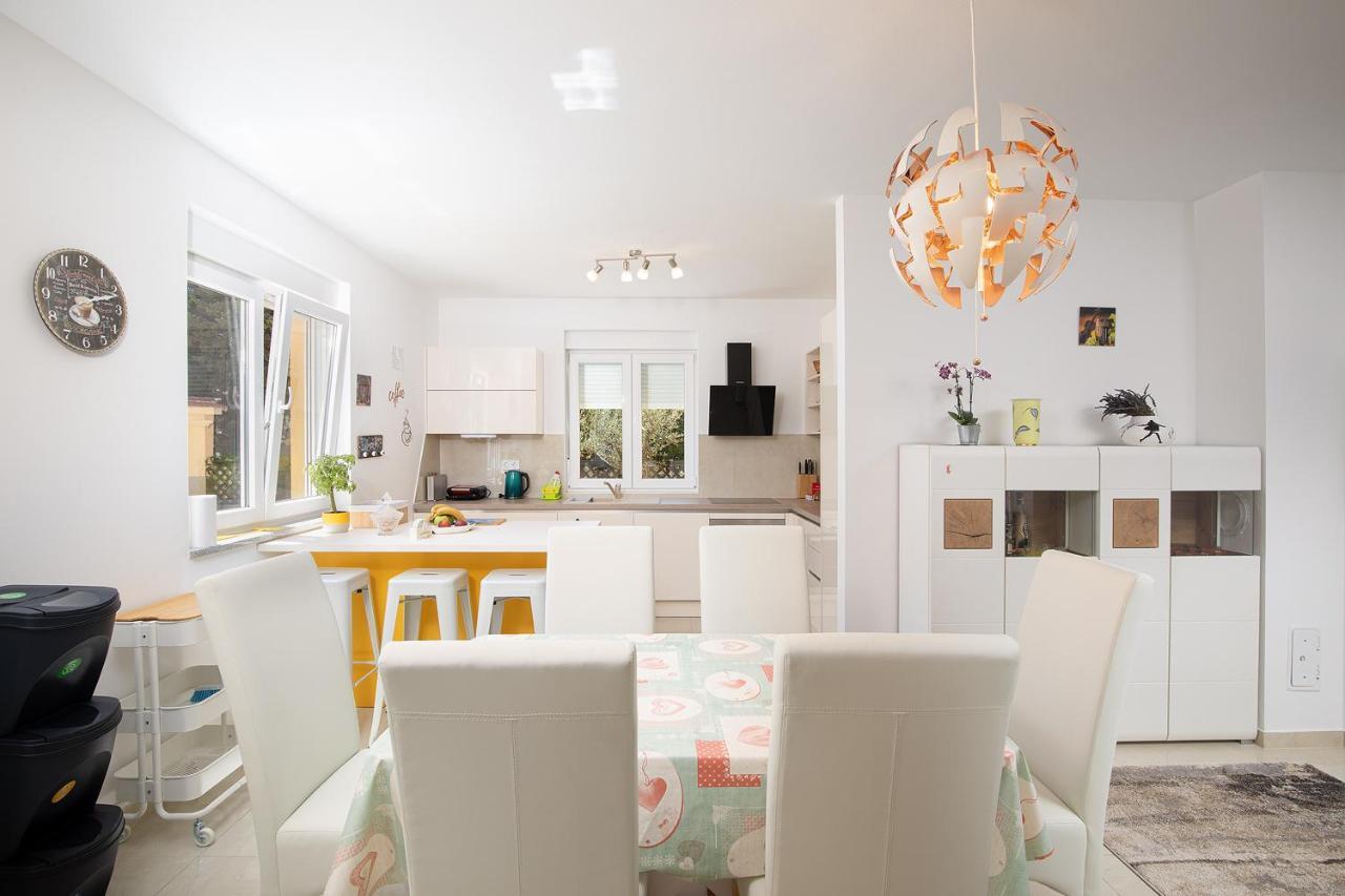 מדולין Apartment J&E מראה חיצוני תמונה