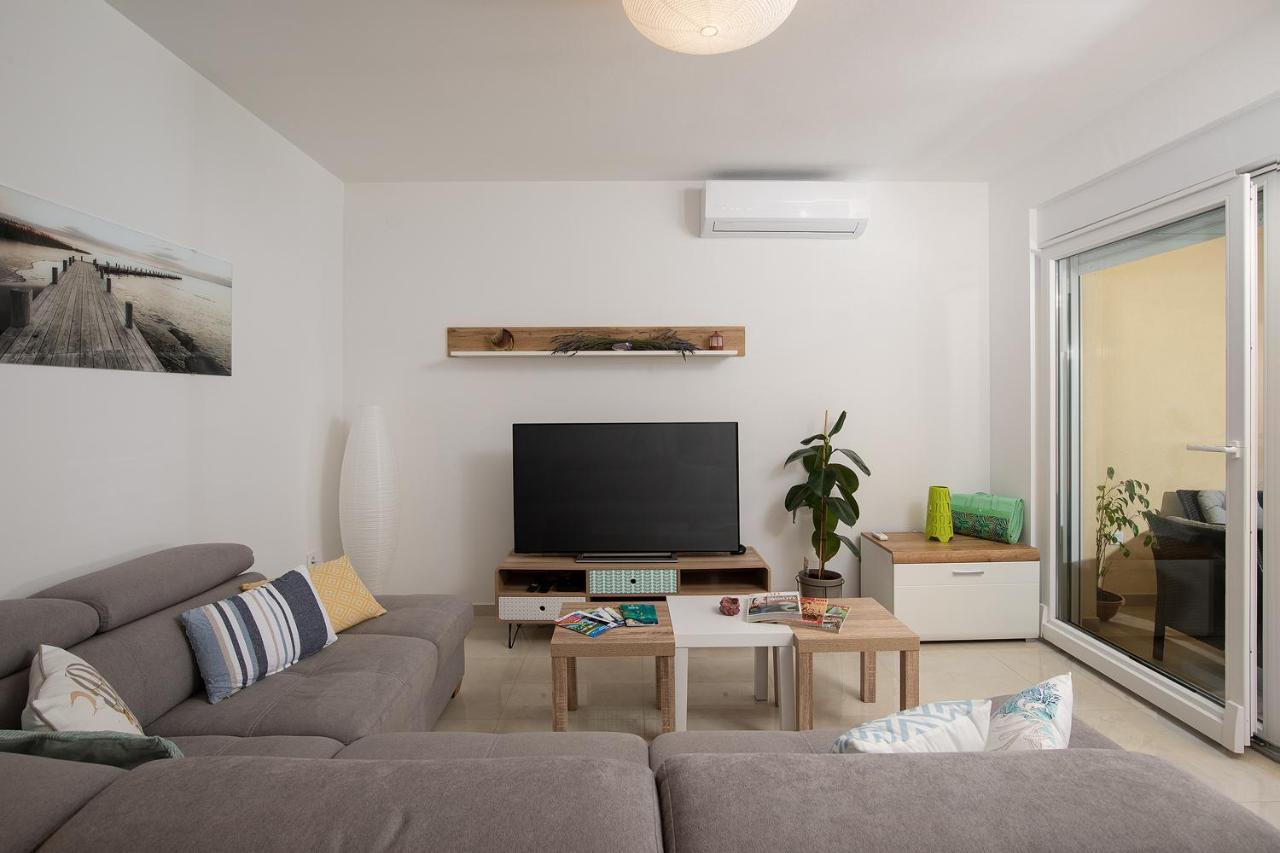 מדולין Apartment J&E מראה חיצוני תמונה
