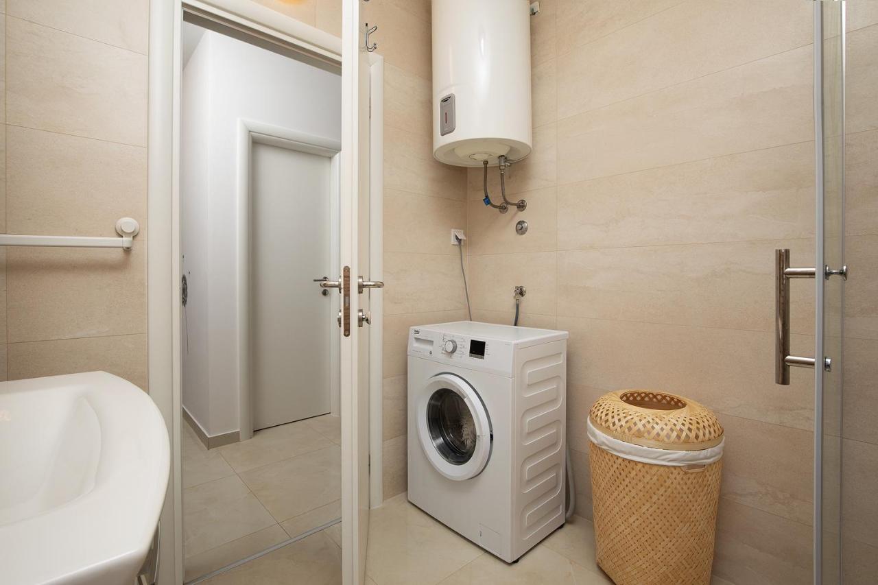 מדולין Apartment J&E מראה חיצוני תמונה