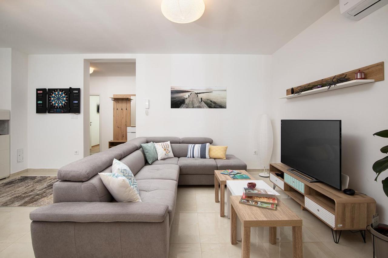 מדולין Apartment J&E מראה חיצוני תמונה