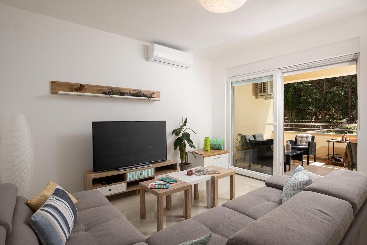 מדולין Apartment J&E מראה חיצוני תמונה