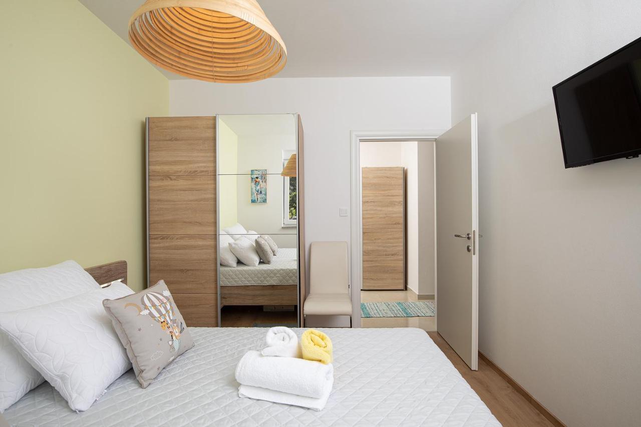 מדולין Apartment J&E מראה חיצוני תמונה